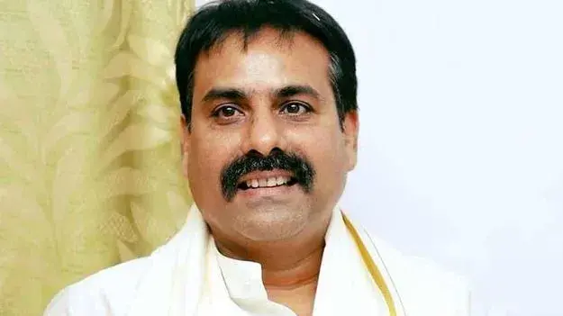 Cheating case against former MLA Annabathuni Shivakumar and his wife