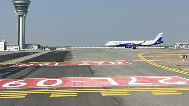 Plane narrowly misses major danger in Shamshabad...returns shortly after takeoff