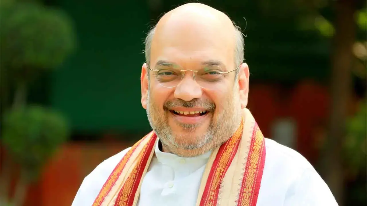 Amit Shah to Telangana.. to visit Medak and Karimnagar districts tomorrow