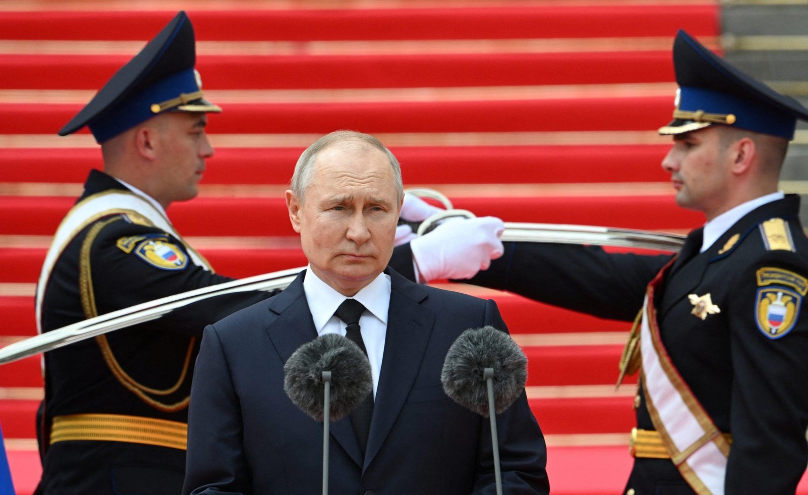 Rebellion against Putin: Russian officer orders attack on his own army!