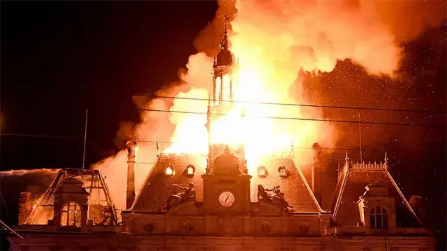 Violent protests in France.. 143-year-old historic building set on fire