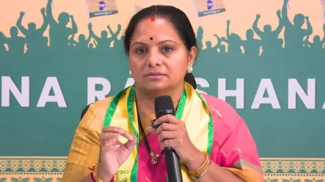 Cut in salaries of NHM employees... Kavitha fires at the government